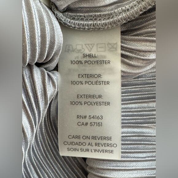 New ~ CALVIN KLEIN ~ Pleated Metallic Midi Skirt Size Medium holidays PLEATS!! - Picture 8 of 8